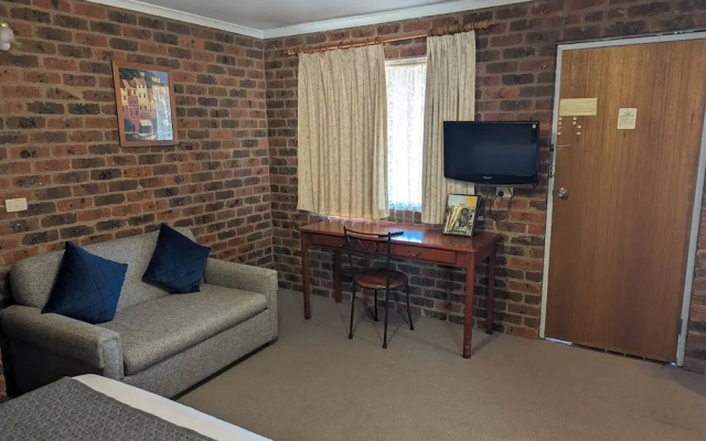 Barham Colonial Motel