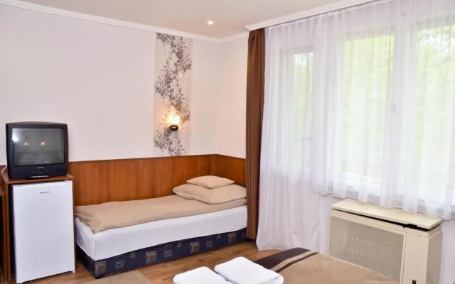 Média Panzió és Apartmanház