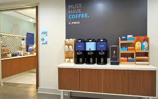 Holiday Inn Express Calgary-South