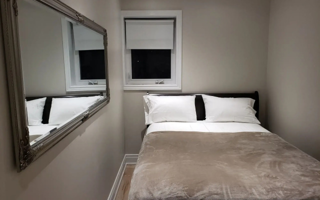 Toronto Rooms and Suites