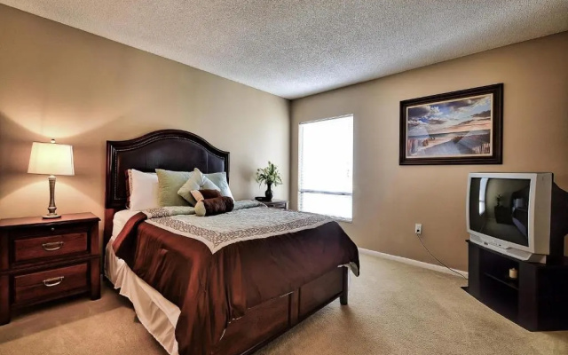 440 West Condos 908N