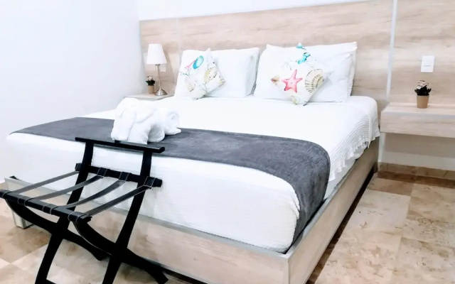 5th Coral Suites by Alex