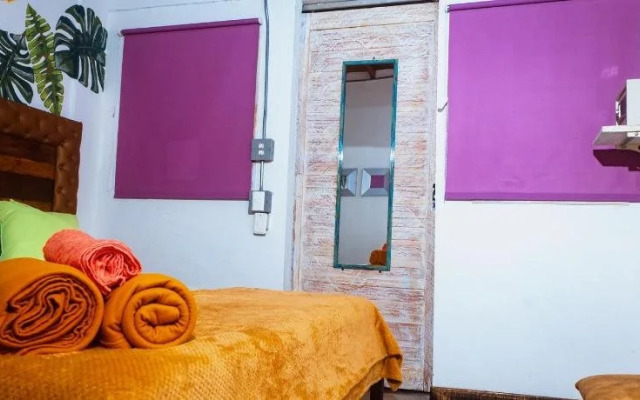 Friends To Be - Hostel
