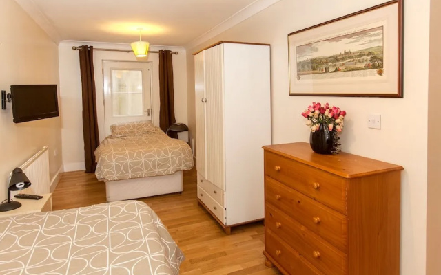 St. Matthew's Gardens Apartment