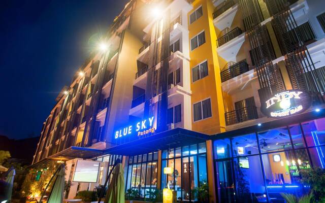Отель Blue Sky Patong вид на фасад