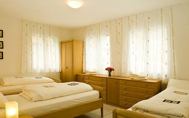 Apartment Iris A Leukerbad 22852