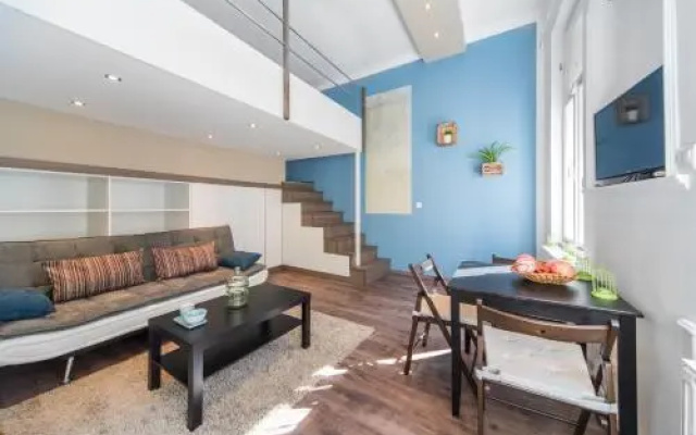 D53 Apartments