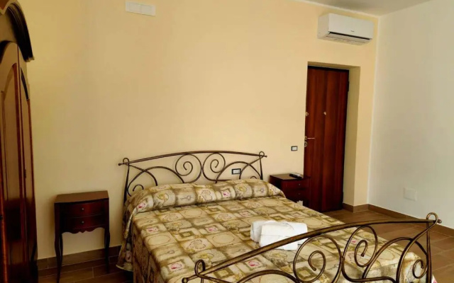 Pietra Del Colle Agriturismo
