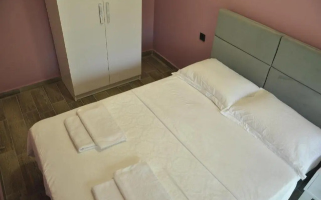 X Suite Apart