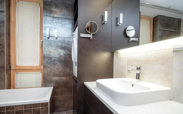 Dream Stay - Stylish Apartment Near Old Town with Free Parking