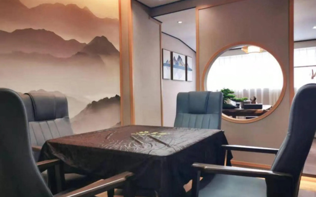 Chengdu Mulan Hotel (Zhongba Subway Station Qingyang Industry Headquarters Base)