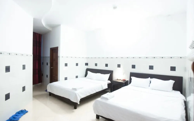 Elisa Hotel