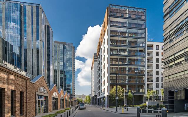 Отель Warsaw Spire Business Apartment Польша, Варшава - отзывы, цены и фото номеров - забронировать отель Warsaw Spire Business Apartment онлайн вид на фасад