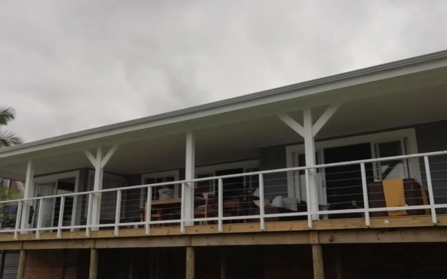Eezy Breezy Holiday Home