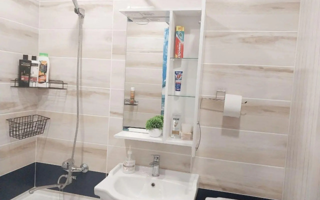 Апартаменты на проспекте Врача Сурова, 1