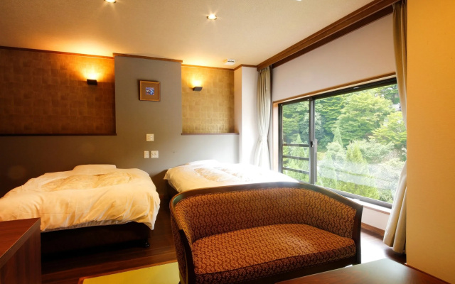 Izanro Iwasaki Ryokan