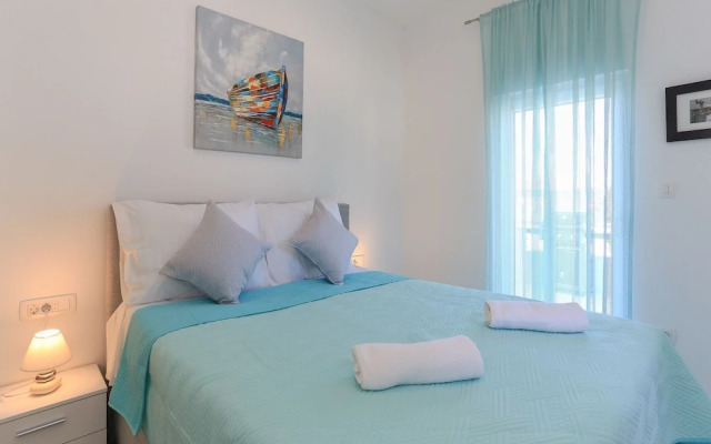 Luxurious Villa in Rogoznica With Pool