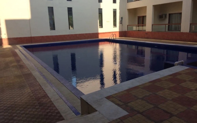 Hotel Kings Crown Resort at Mandarmani