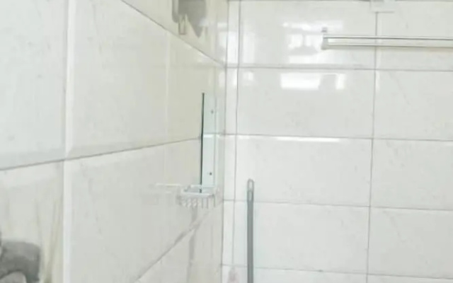 Lux Suites Ganjoni Studio Apartment