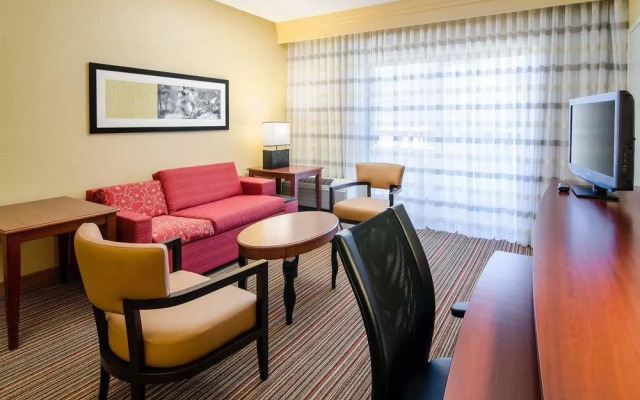 Courtyard by Marriott Greensboro