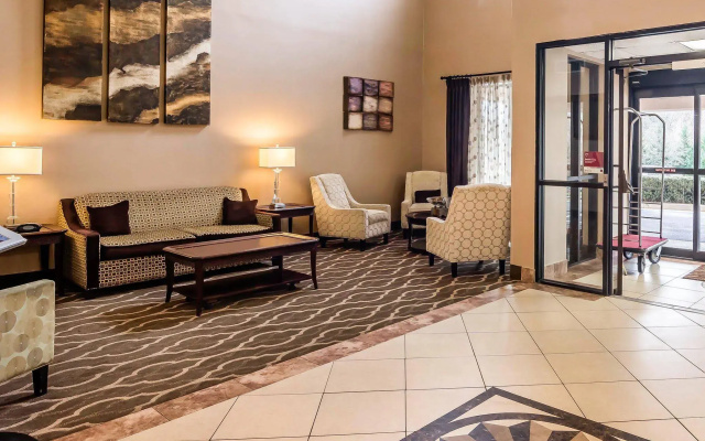 Comfort Suites Columbus State University Area