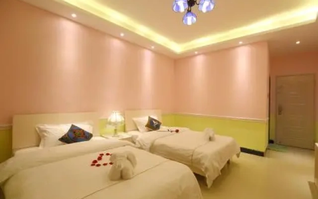Haijiao Honglou Inn