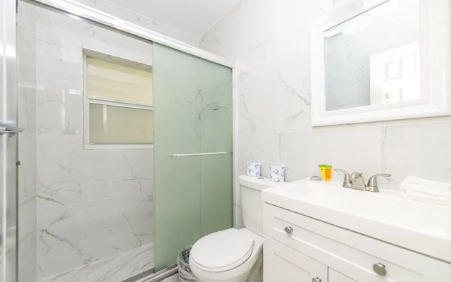 Sofi Beach Apartment