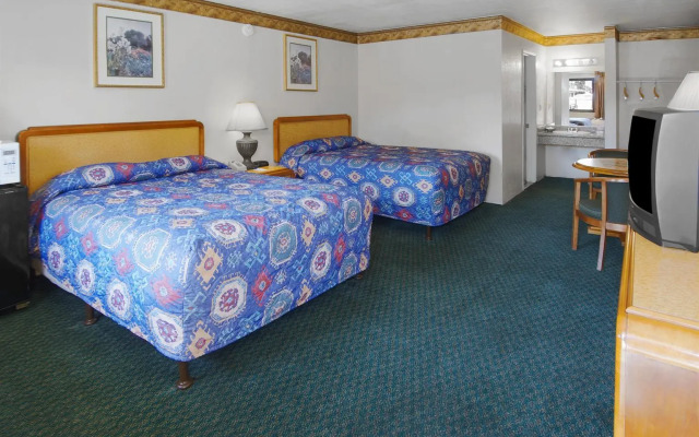 Red Roof Inn Bakersfield