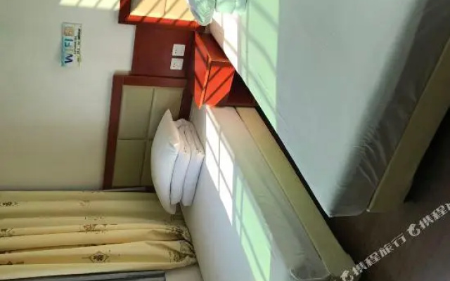 Sanhua Hostel