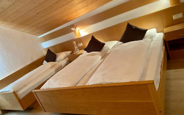 Garni Hotel Tauber