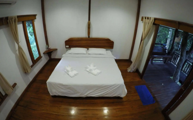 Baan Khao Sok Resort