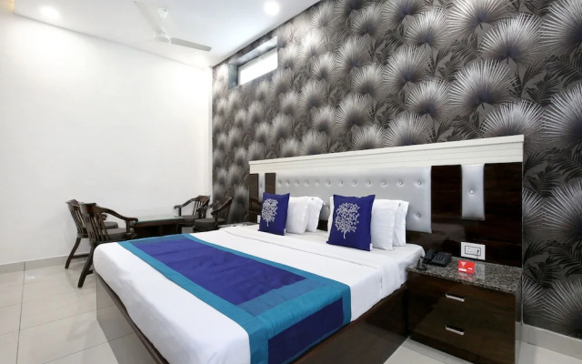 OYO 9674 Hotel Oberoi