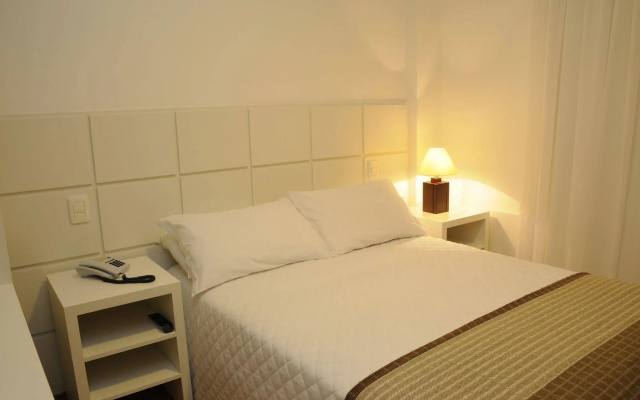 Shelton Hotel