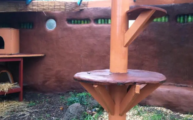 Hobbit Hut
