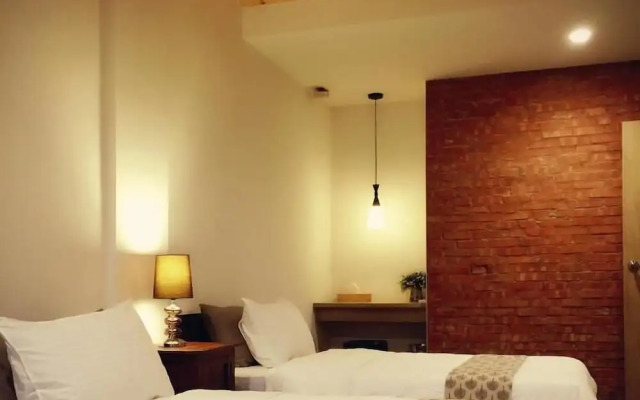 Lin's Inn
