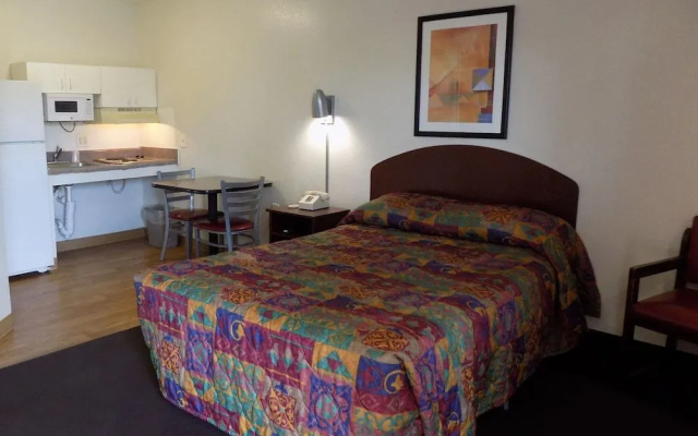 InTown Suites Extended Stay Austin TX - North Lamar Blvd