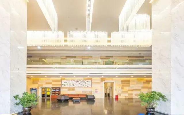 Diqiu Lvbaoshi Hotel