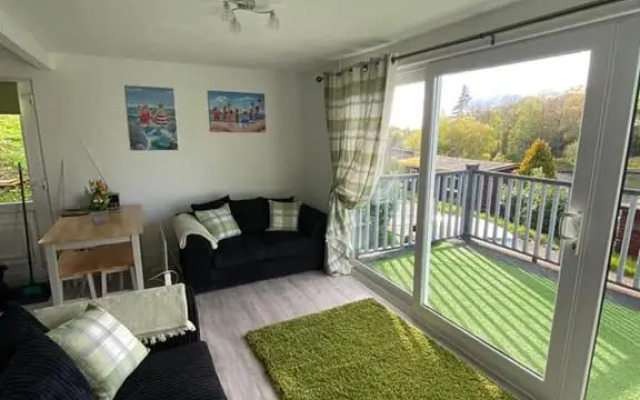 92 Lake View