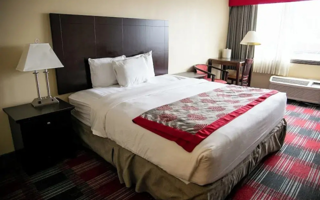 Albany Plaza Hotel