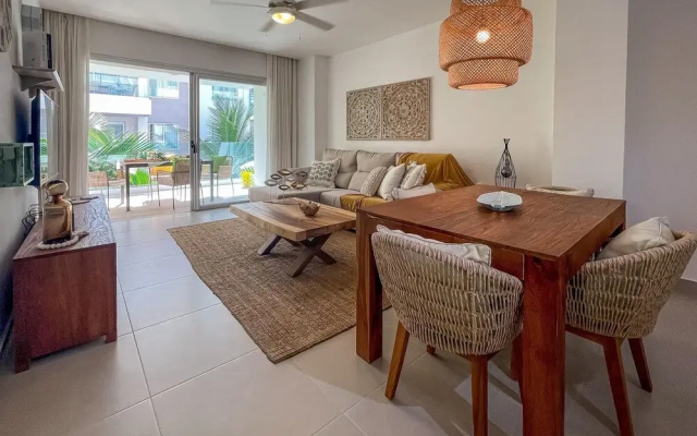 Beautiful Condo Just Steps Away From the Beach