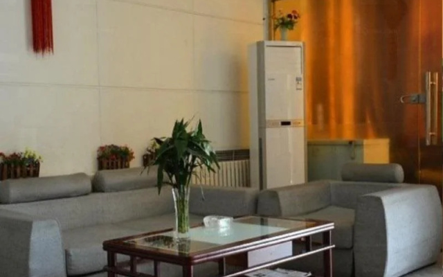 7 Days Inn (Beijing Liujiayao Metro Station Songzhuang Road)