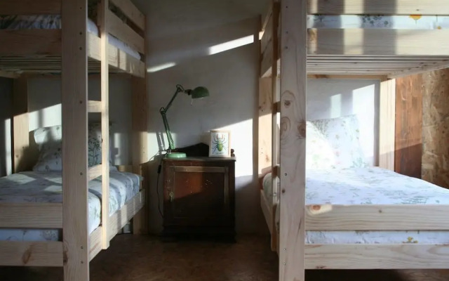 Albergue Les Xendes. Parque de Redes - Hostel