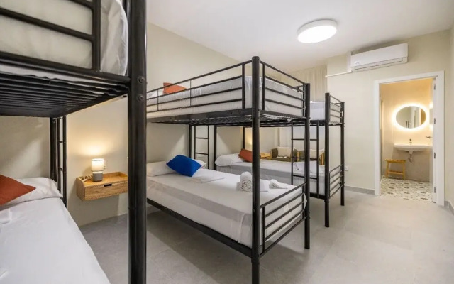 Carmen Beach Hostel Cullera
