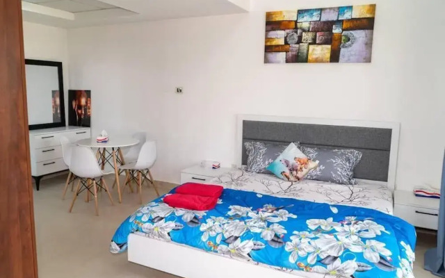 1BR Near Metro and Tramp