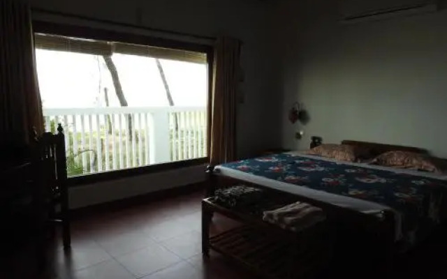 Alleppey Beach Garden