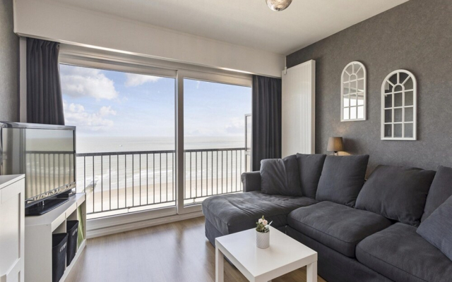Studio in Blankenberge With Sea Views