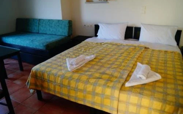 Tersanas Beach Lodges