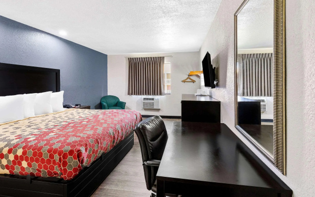 Econo Lodge Akron Copley Northwest