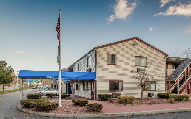Rodeway Inn Groton - New London