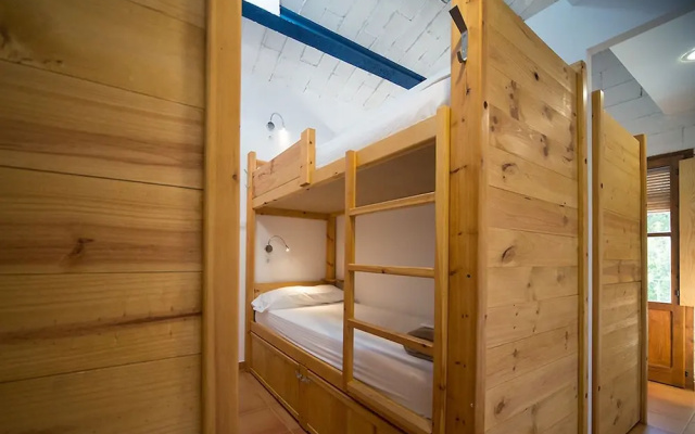 Crux Albergue